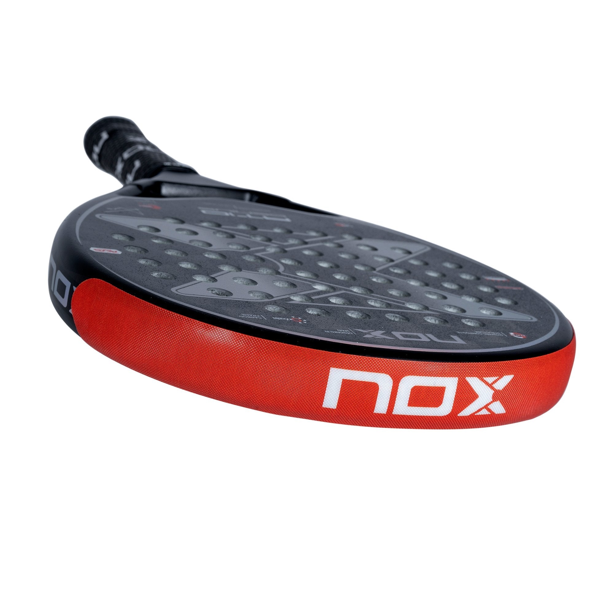NOX Protektor Rot – Detailansicht